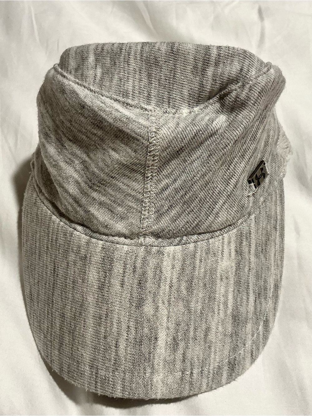 UNDER ARMOUR Women’s Heather Gray Cotton Vintage Sport Baseball Cap
